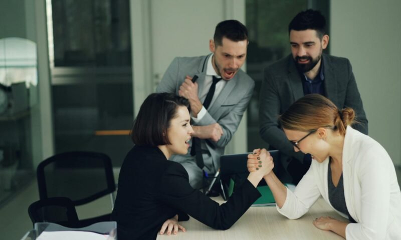 Microlearning in Großunternehmen: Training für verteilte Teams