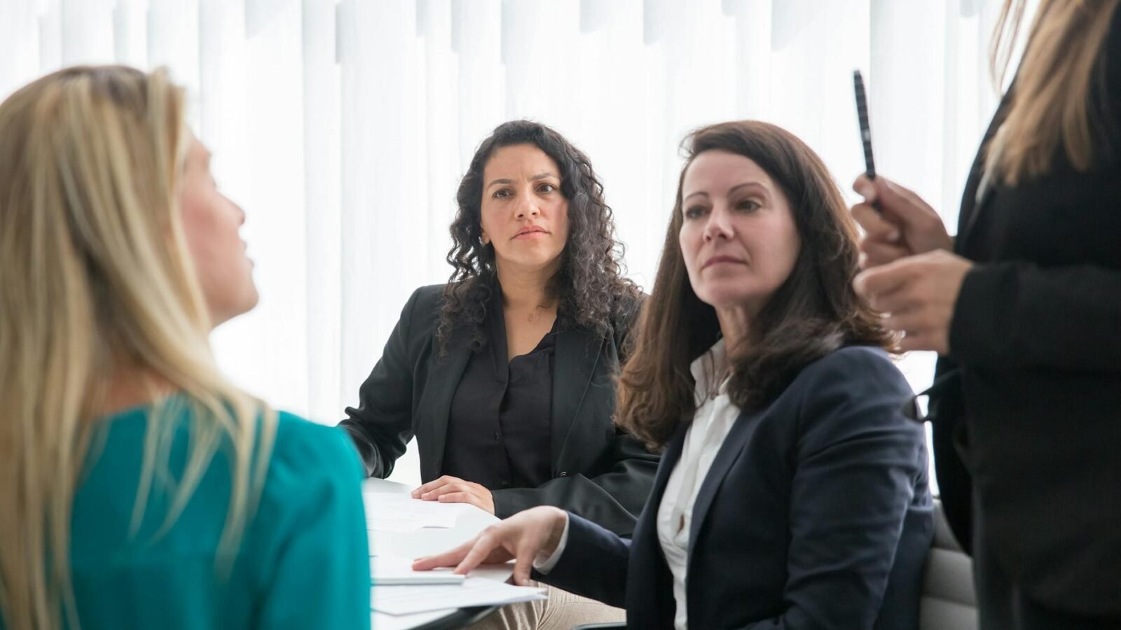 Kostenloses Stock Foto zu arbeiten, arbeitsplatz, beratung